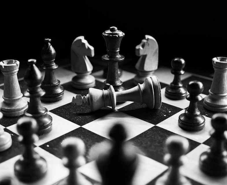 Poster for challenge: 残缺的棋盘求概率